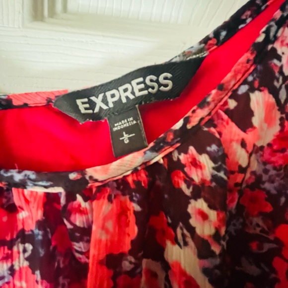 Express Blouse - Picture 4 of 4